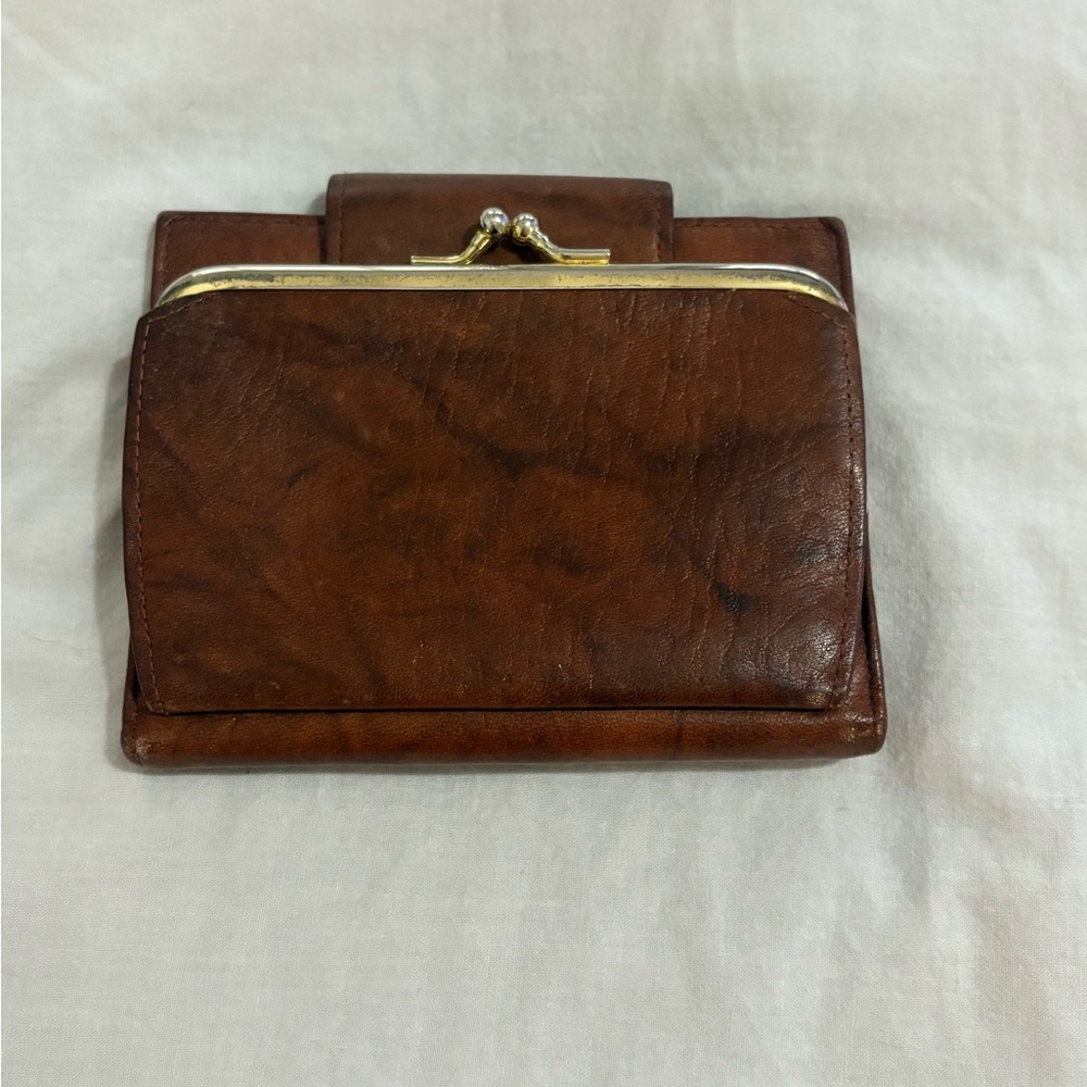 Buxton Tan Genuine Leather Wallet - Picture 2 of 8